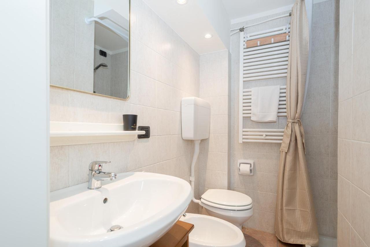Cozy Studio In Old Town Apartment Como Exterior photo