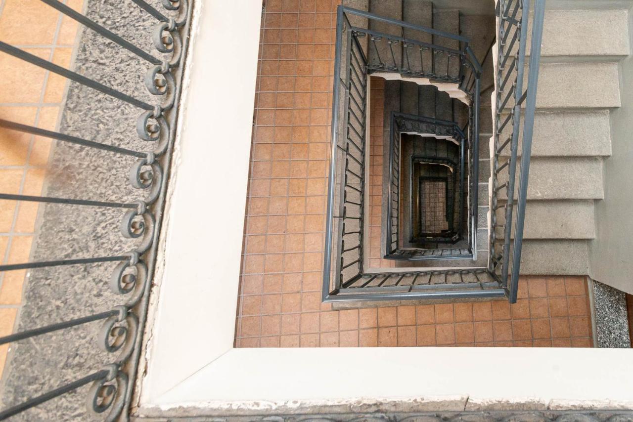 Cozy Studio In Old Town Apartment Como Exterior photo